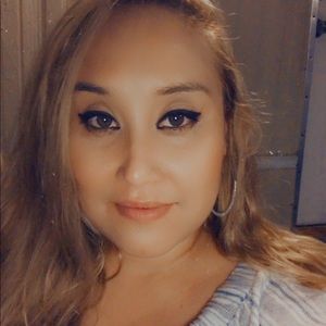 Meet your Posher, Perla